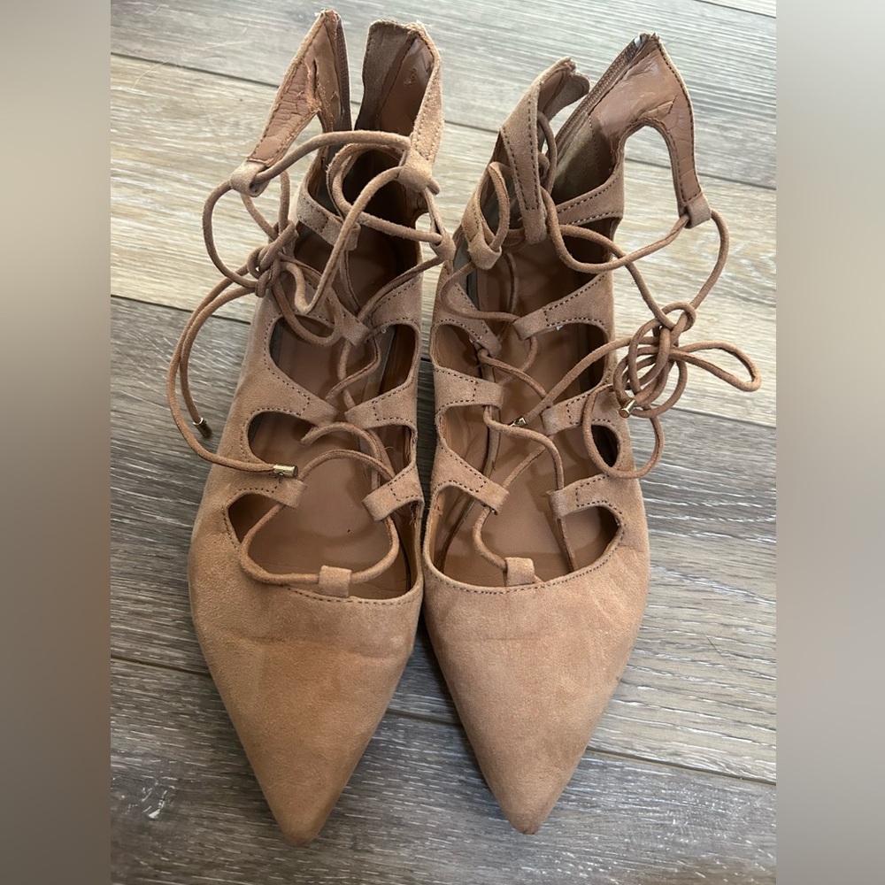Pointy Toe Lace Up Aldo Ballet Flat 7.5 Taupe Tan Faux Suede